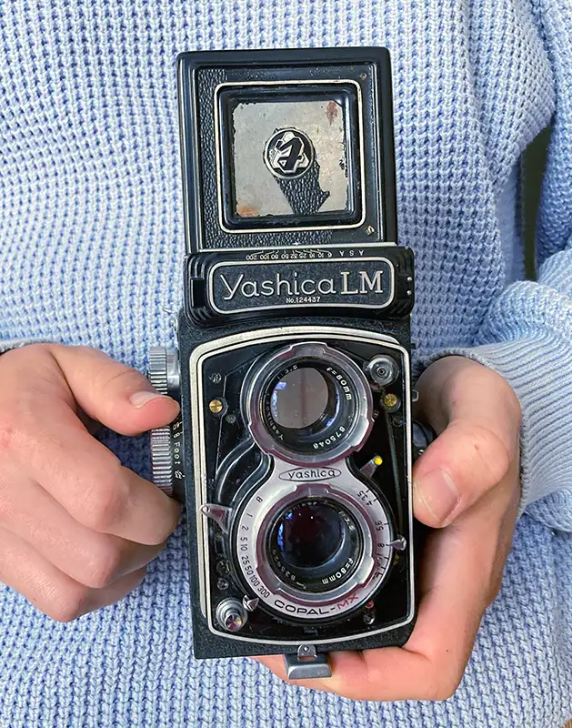 Prenez en main votre appareil photo argentique moyen-format